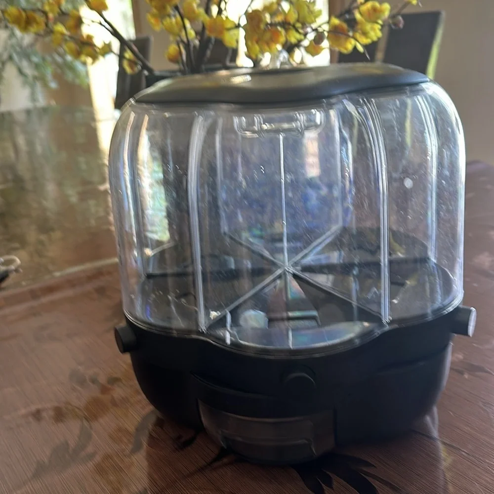 Multi-Color Grain DispenserNeW Whithout box